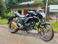 Suzuki Gixxer Dual Disc Dual Tone